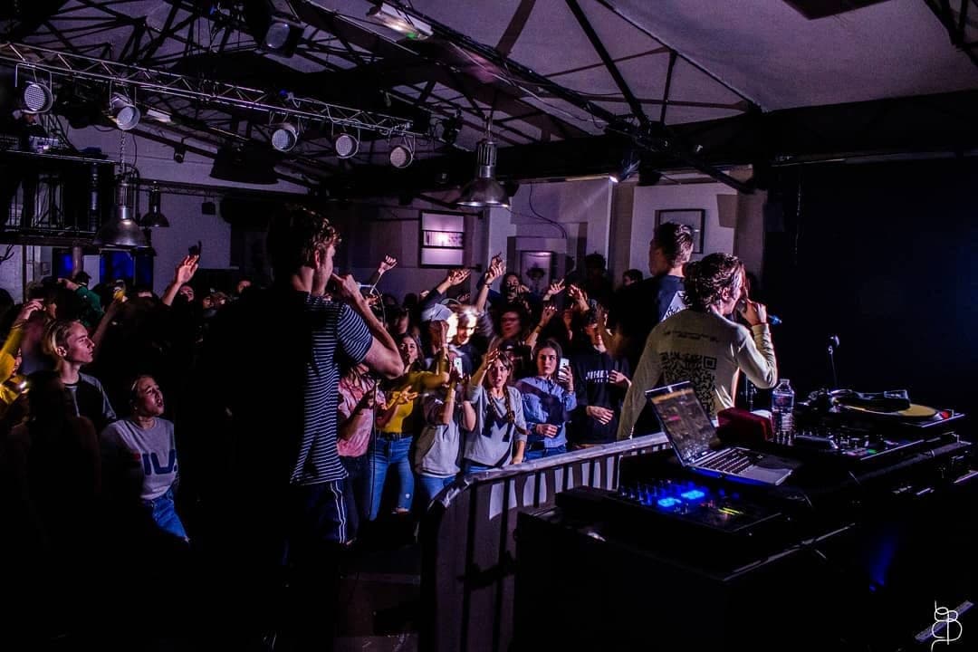 @lordesperanza @kiwibunnylove2022 @majeur_mineur sur scène à @limpasse83 🌌🔥🎤📸